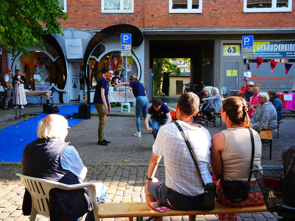 Strassenfest gegen Abriss Lornsenstrasse